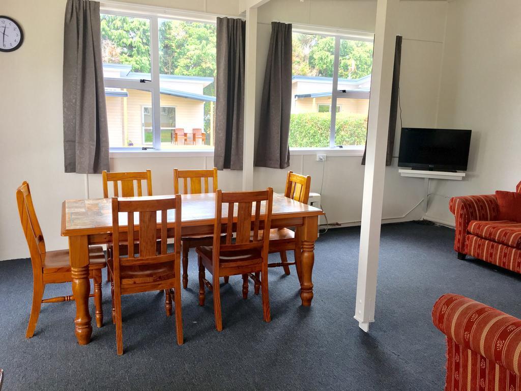 Stratford Motel & Holiday Park Luaran gambar