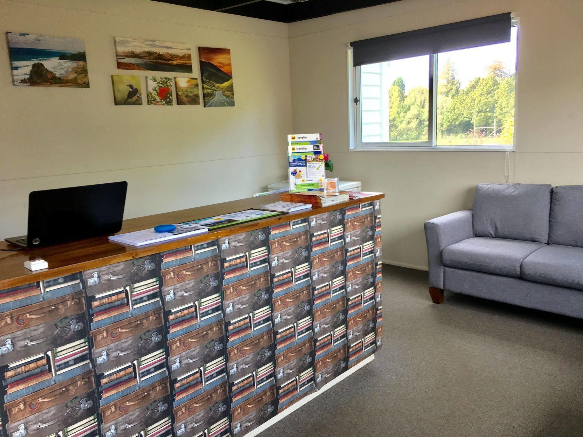 Stratford Motel & Holiday Park Luaran gambar